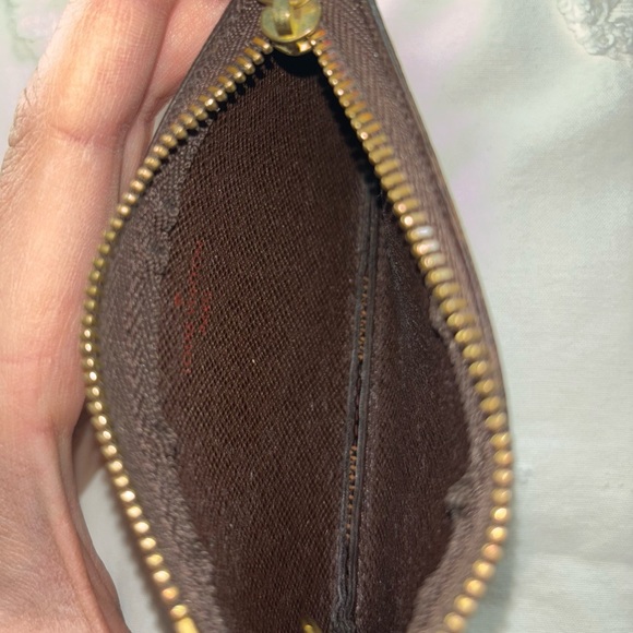Louis Vuitton Key Pouch - Picture 8 of 13